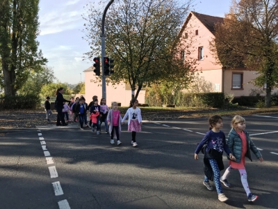 Schulweg 1