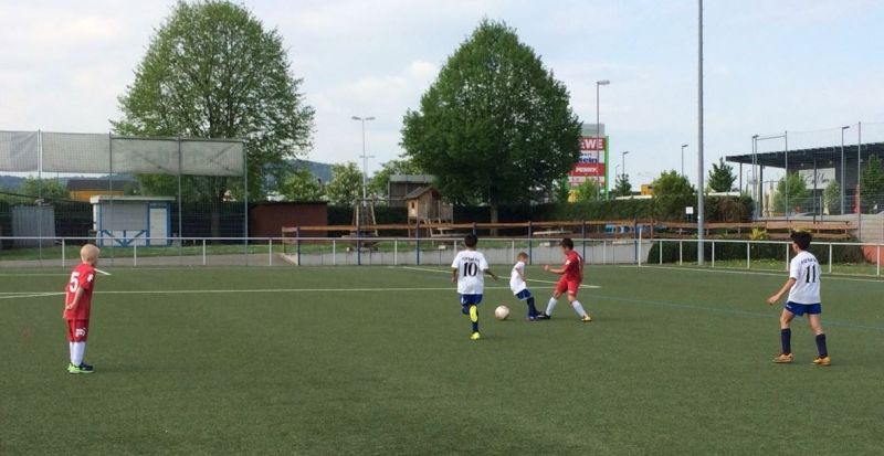 Schülerolympiade Fußball Spiel