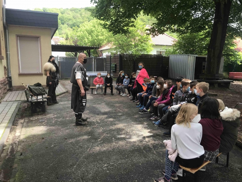 Ausflüge Kl 4 Ritter darußen