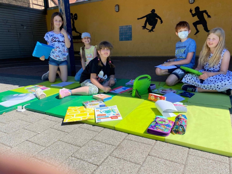 Kinder aus aller Welt Gruppe