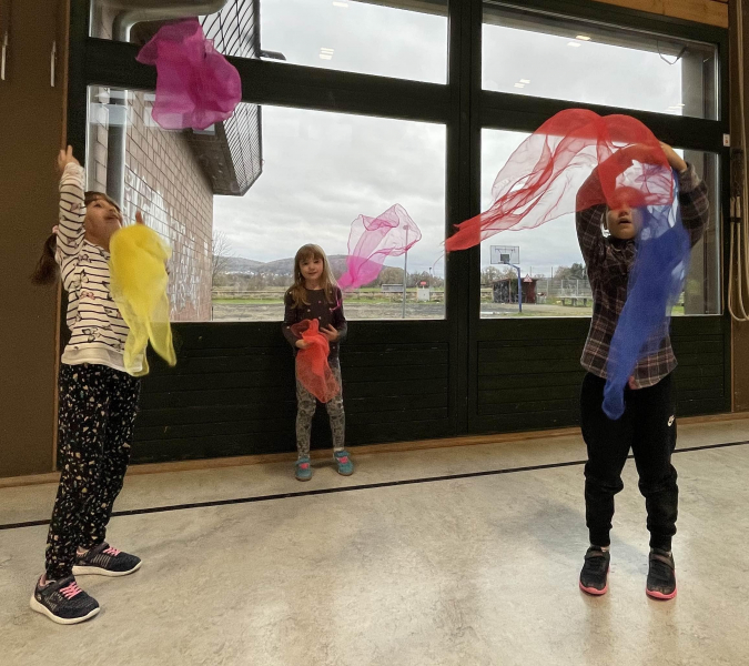 Moving artists Tücher