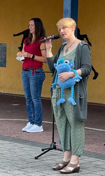 Verabschiedung KL 4 Johanna und Monster