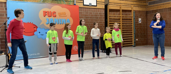 Fug und Janina 22 JIngle bells