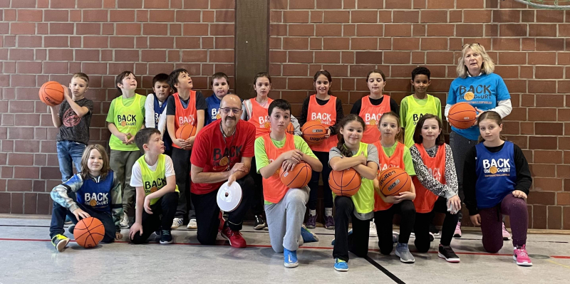 SAT Basketball Kl 4 alle