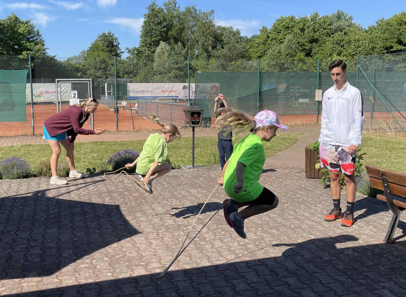 Tennistag 2022 Seilspringen