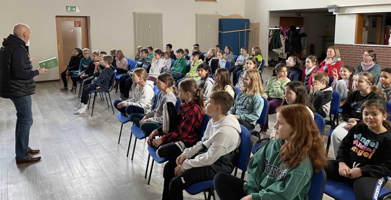 Autorenlesung 2023 vorne 3 und 4