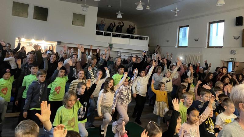 Herbst Vorferienfeier Ich fass an meine Nase