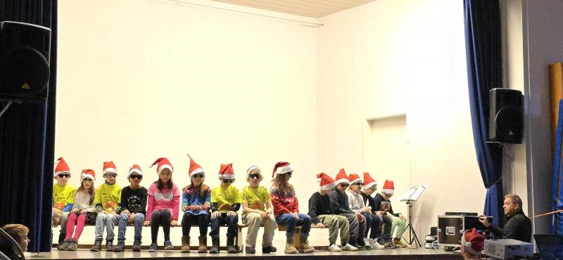 Weihnachten Vorferienfeier1508d082 87f0 4c5c b21b 63517a119e60