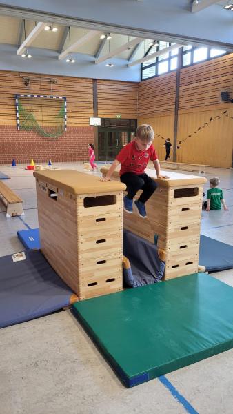 Deichmann bewegtb2700283 f099 43d9 ada2 406aa7f78e06