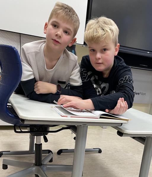 Lesetandem Benedikt und Collin