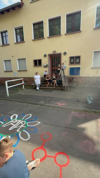Schulhofbemalung1a9e2d05 cd23 484c bd9c ff4edb19c365