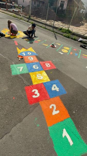 Schulhofbemalung2a059d84 3ea9 4bfa 941e e33a14929ec1