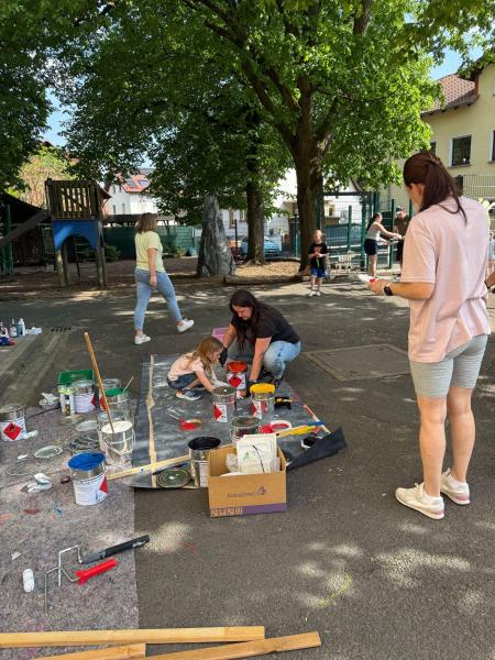 Schulhofbemalung47841e81 14d0 4d5f be4d b3e6276eafa8