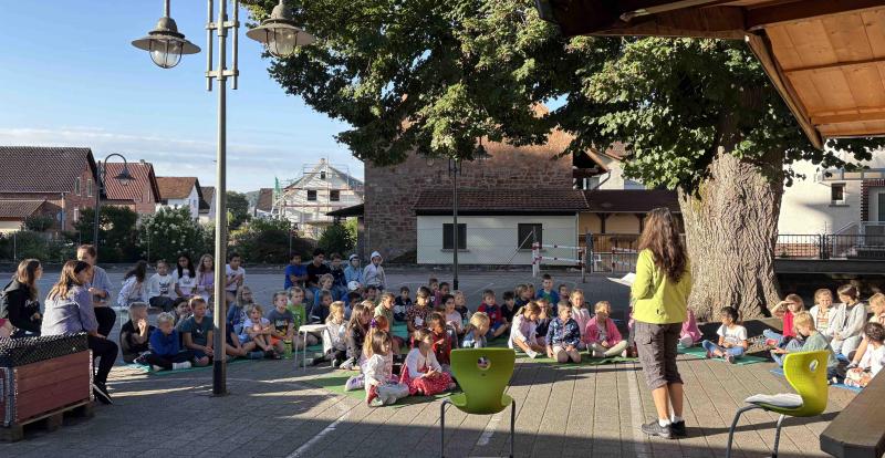 Schülervollversammlung alle2