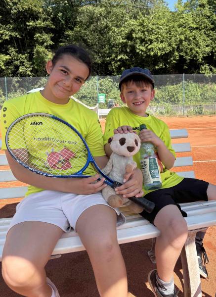 Tennisturnier Marina Julian Eddy