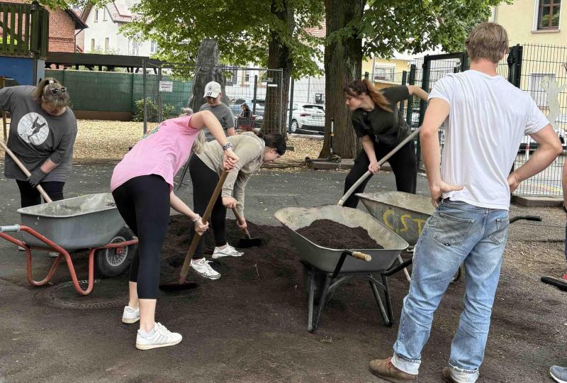 Action day schaufeln
